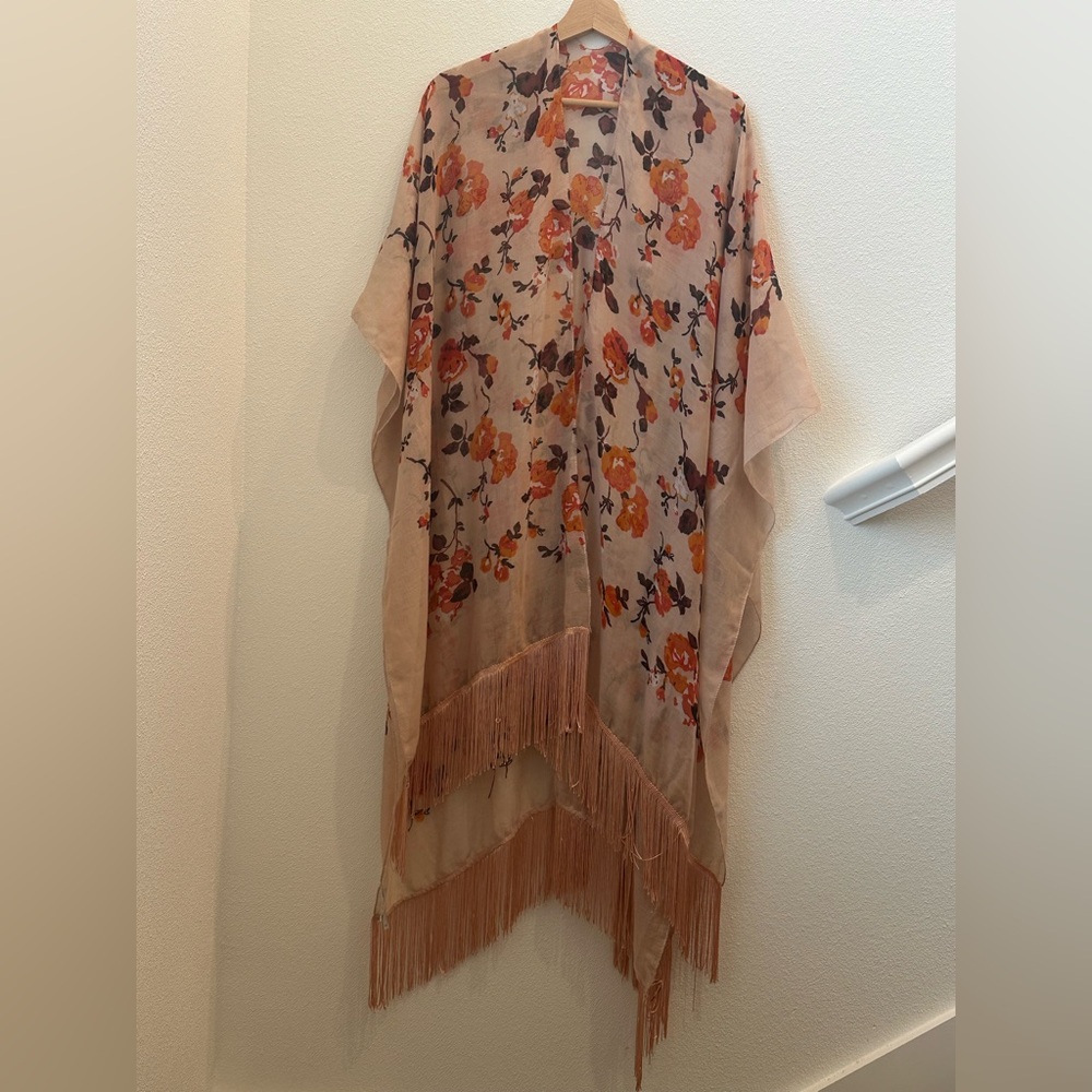 Charlotte Russe Floral pink - Orange kimono